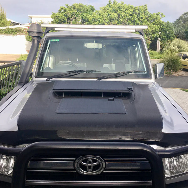 Land Cruiser 70 Series solar accessory